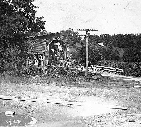 Reddies covered bridge photo